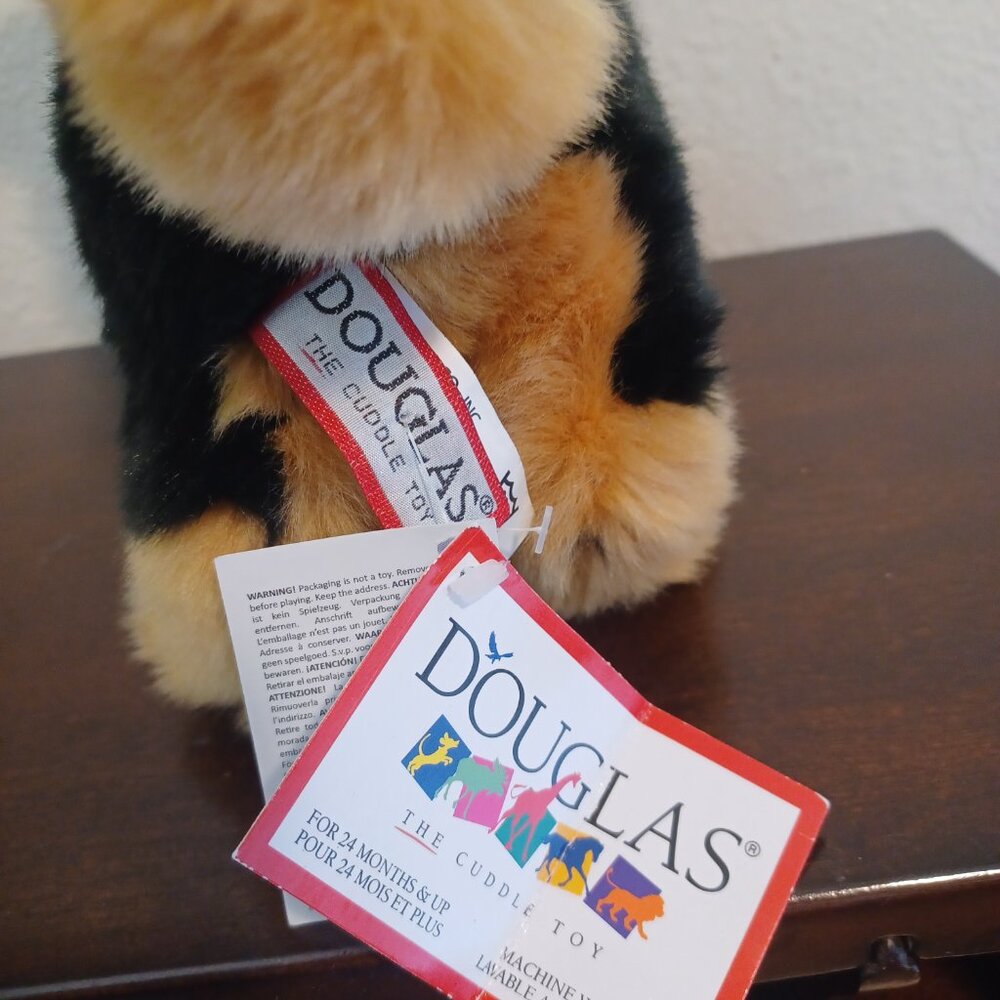 German Shepherd, Douglas the Cuddle Toy with Tags - Picture 6 of 8